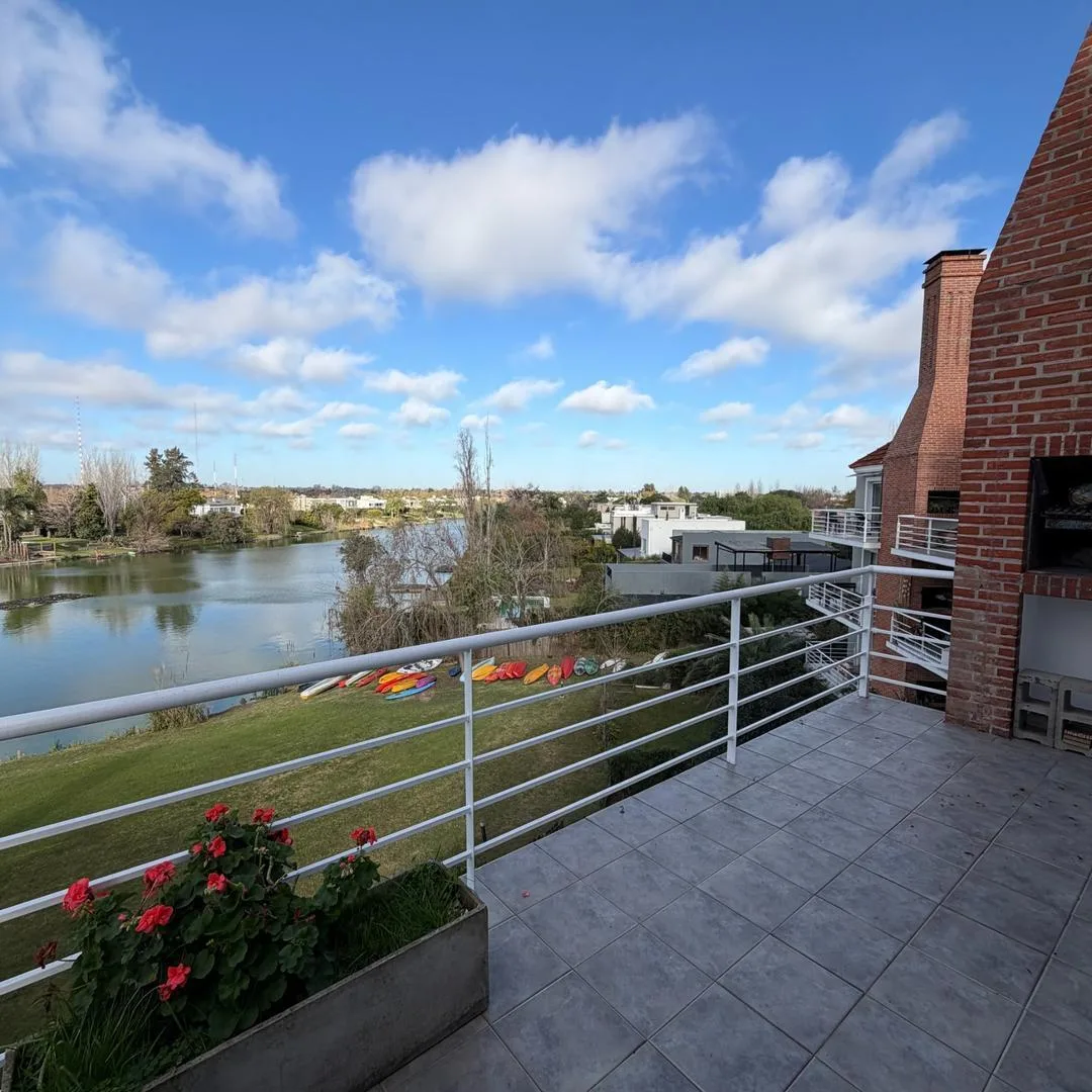 2BR duplex, lagoon view