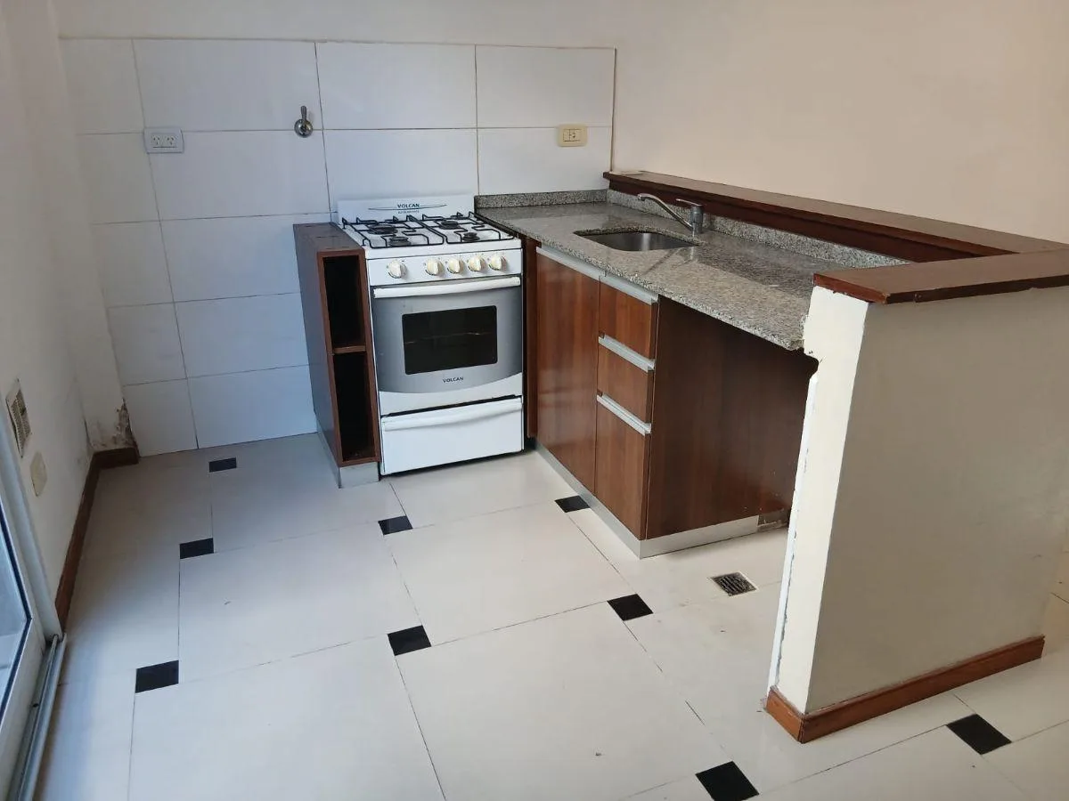 Avelino Díaz 1000 PH 2 Ambientes con 2 Patios - Sin Expensas