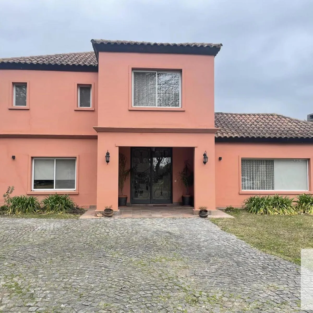 Casa en Alquiler - 3 Dorm. 3 Baños - General Rodríguez