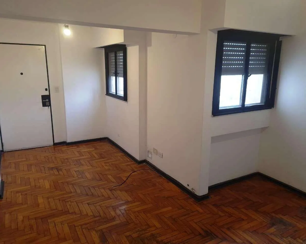 2-room apartment on Av. Mitre 400