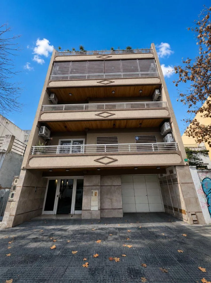 Alquiler | Departamento Monoambiente con Patio y Cochera - Barrio de Villa Luro