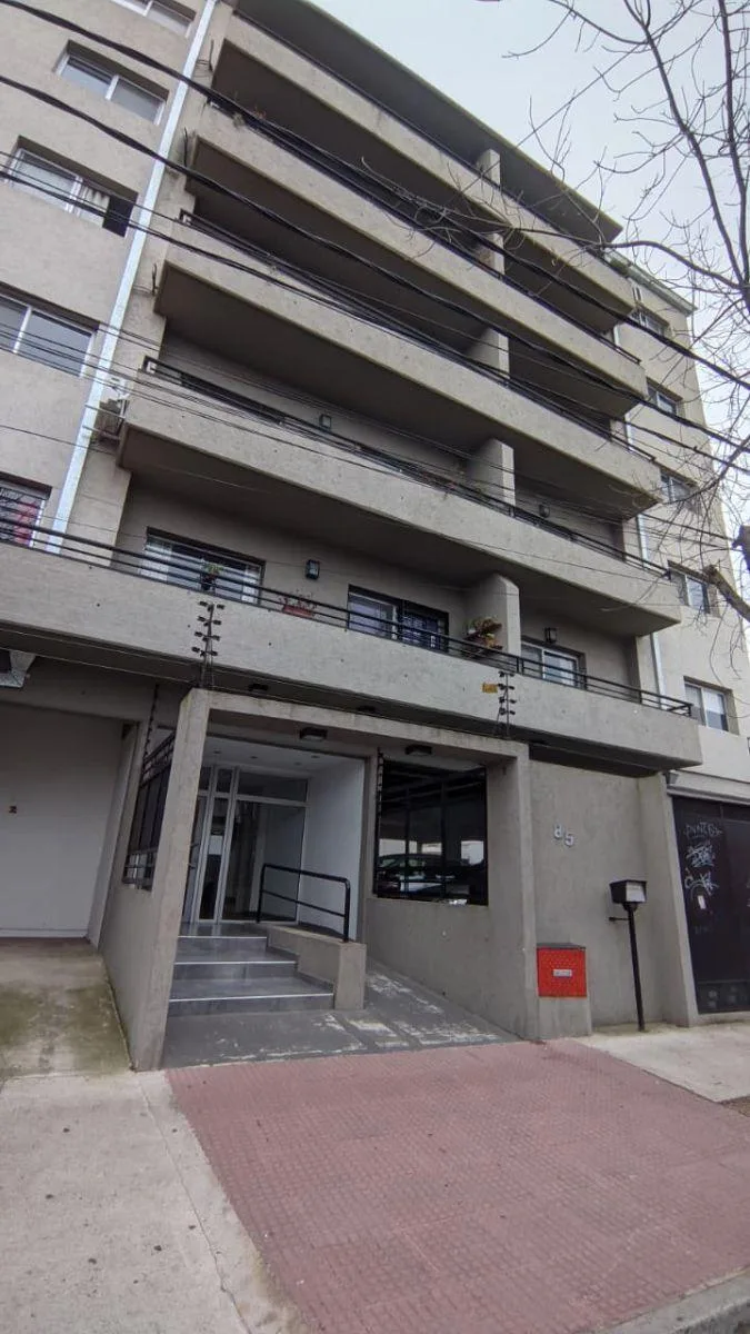 Departamento de 2 Ambientes con Cochera en Alquiler – Tigre Centro