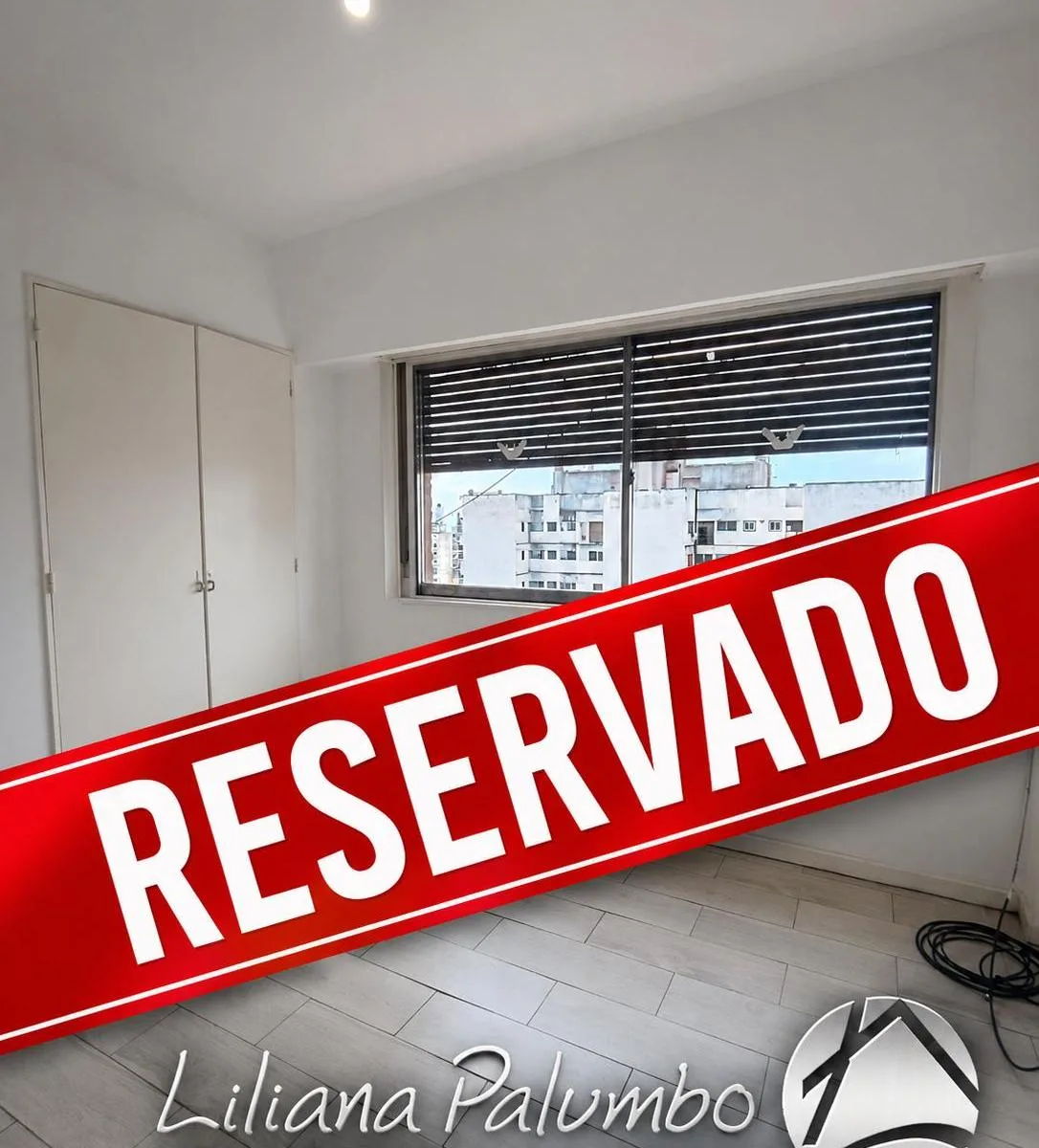 Monoambiente con balcón y bañera