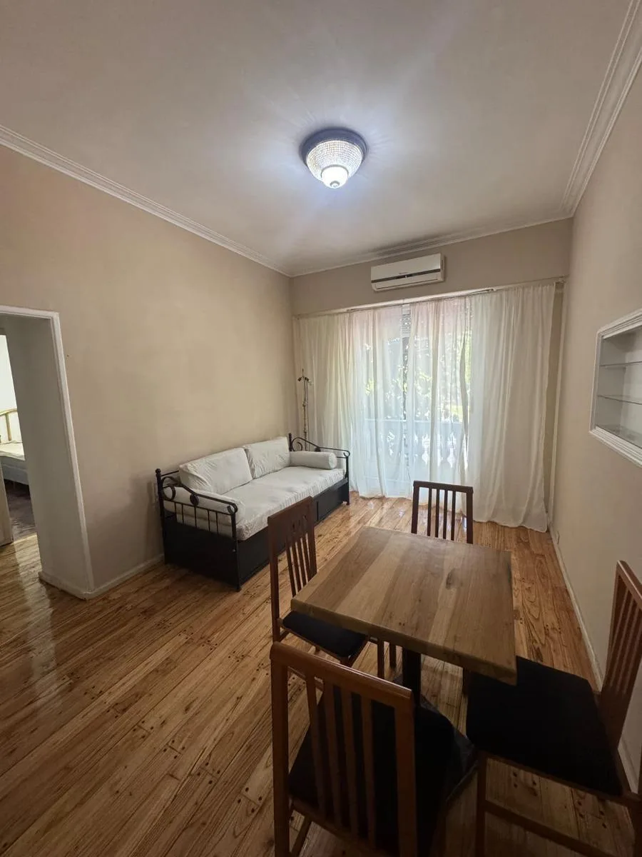 Alquiler Temporario - Departamento 3 Ambientes Amoblado con Balcon - Paraguay 2800 - Recoleta