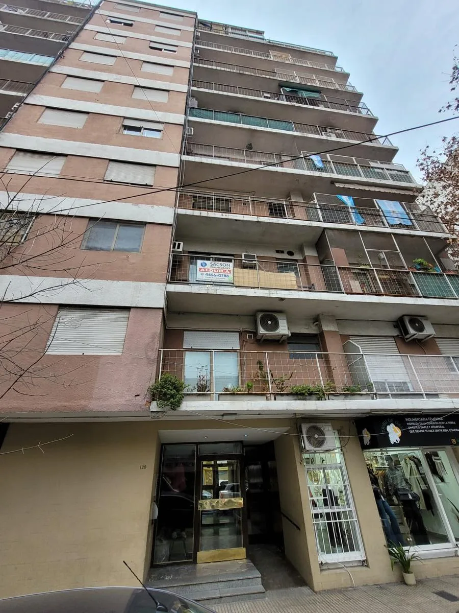 Departamento de 2 Ambientes en Alquiler Ramos Mejia Centro