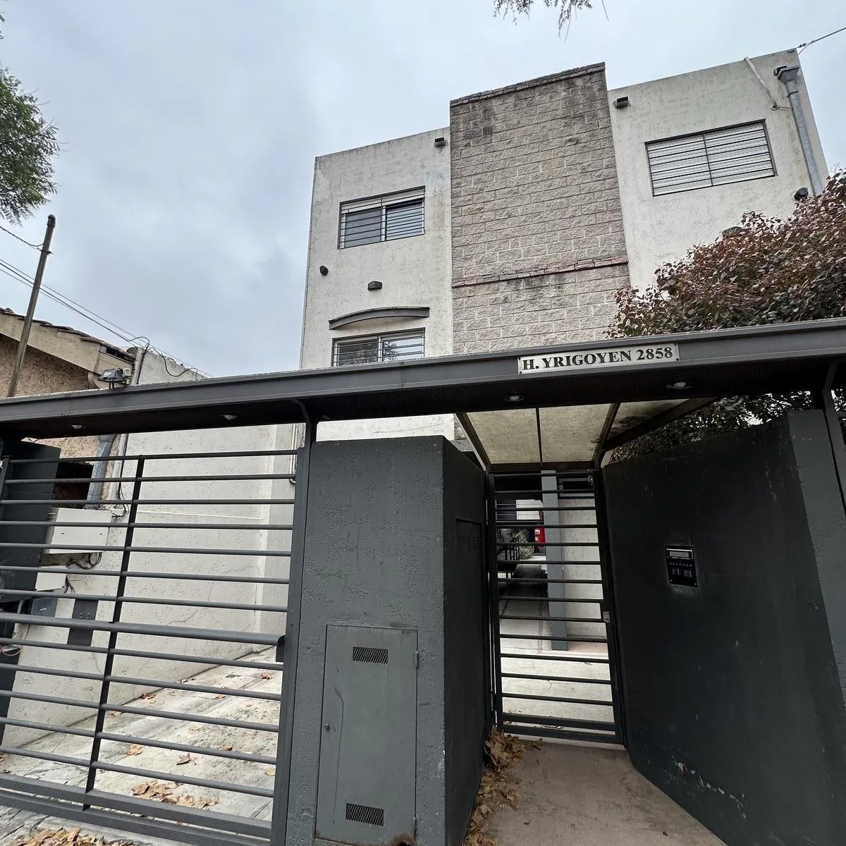 Impecable Dos Amb con Cochera y Baulera Zona La Salle