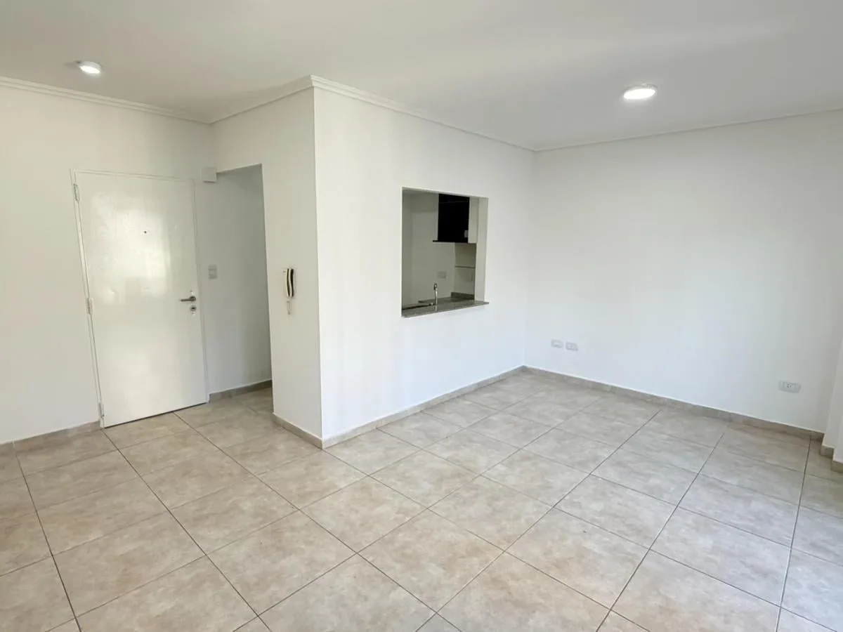Departamento en Alquiler en Lanús Este