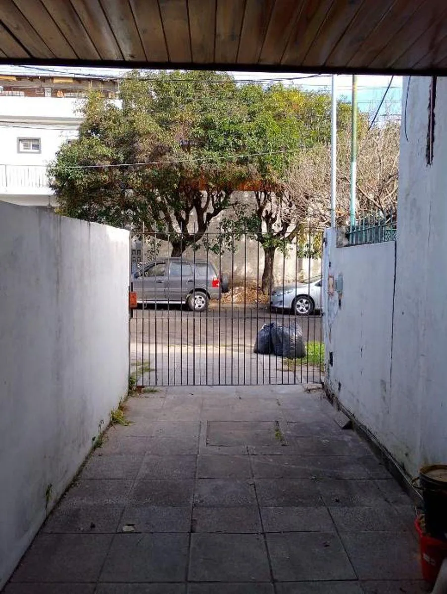 2BR PH with side patio