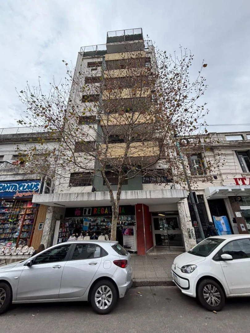 2 комнаты, боковая планировка, балкон