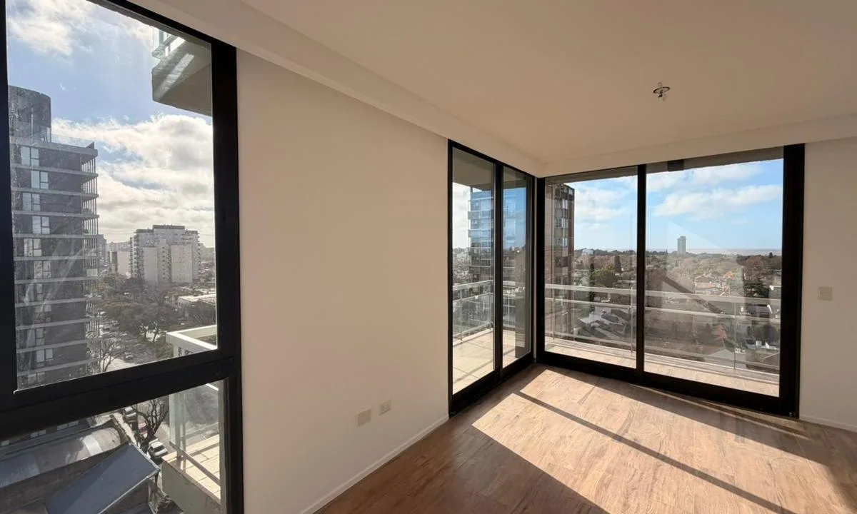 Impecable 3 Ambientes de 100 m con Vista Al Rio, Cochera y Baulera