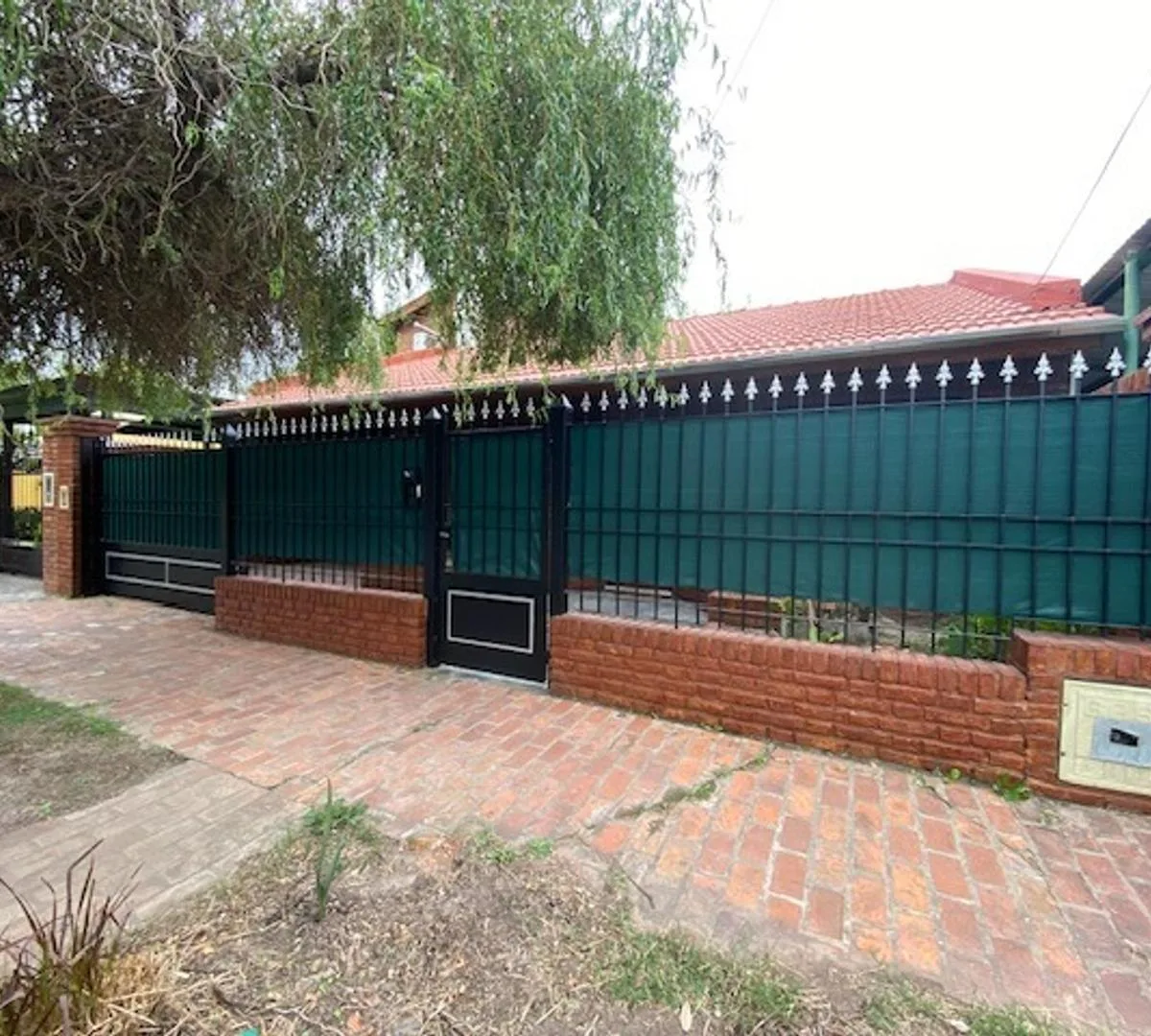 Casa en Alquiler de 3 Ambientes en Villa Morra