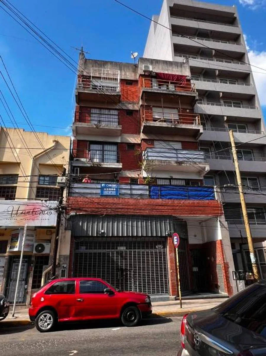 Front-facing studio with balcony
