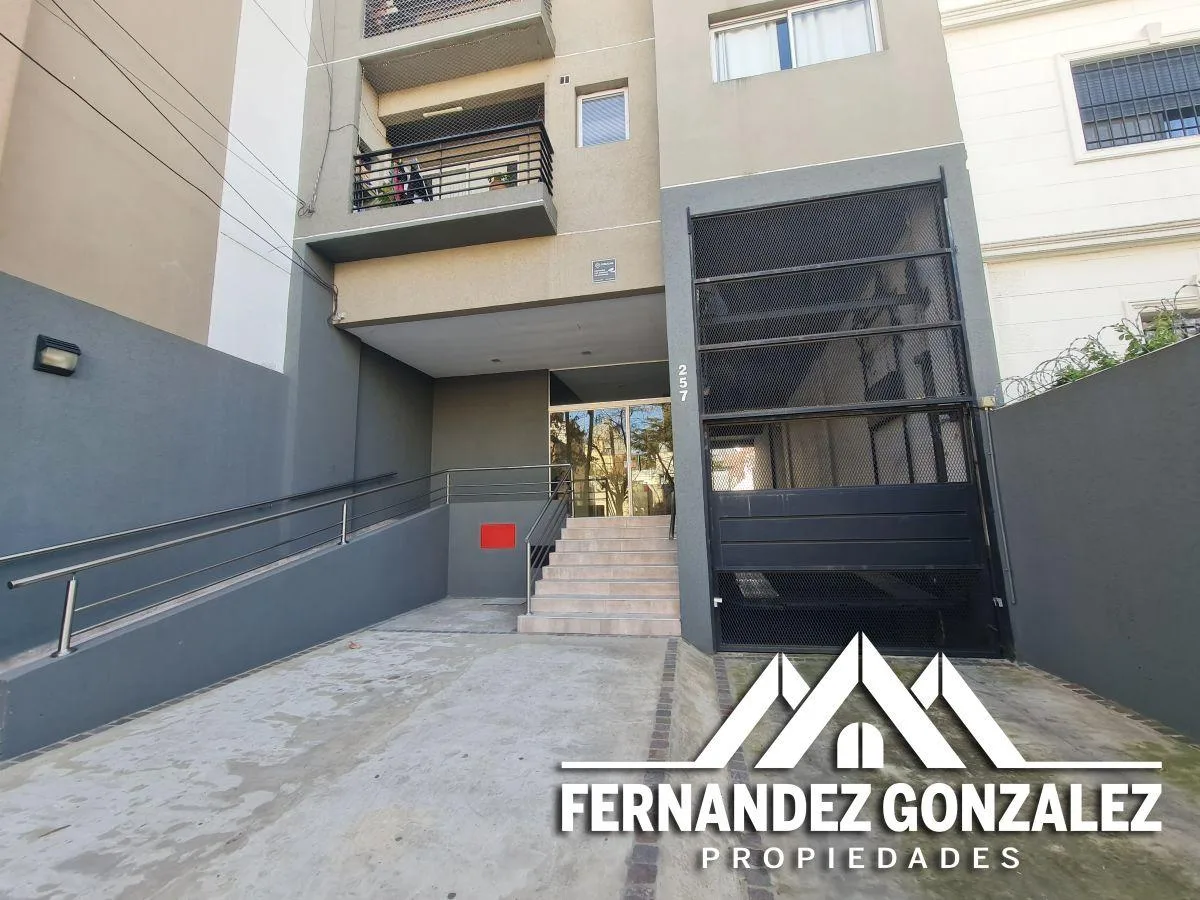 Alquiler Departamento Monoambiente. a 2 Cuadras de Av H. Yrigoyen y Lanusita