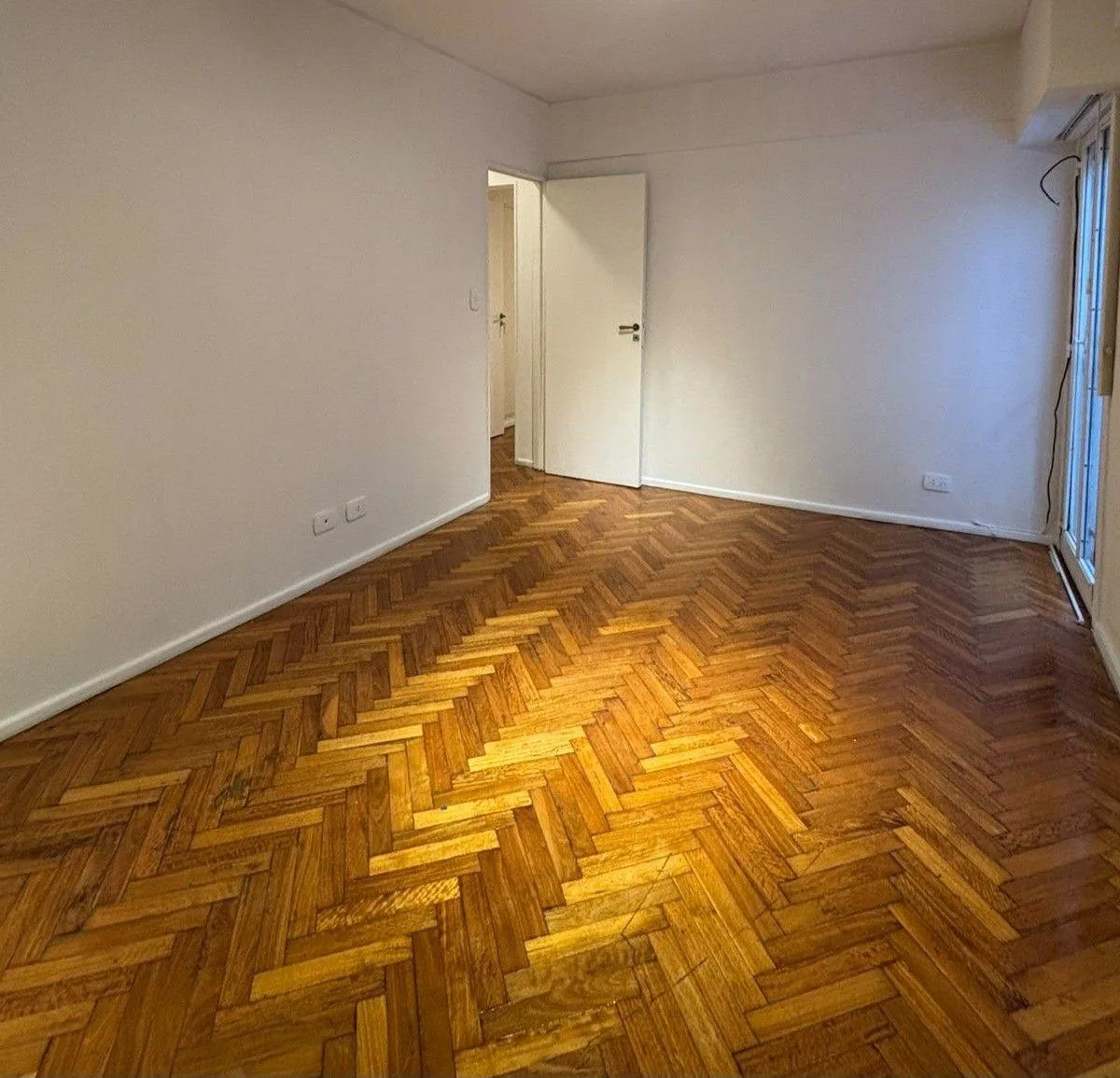 Atractivo y Funcional 2amb. 42 m&sup2; Lat. M/lum.. Lav. Excelentísimo Estado P/entrar a Vivir!