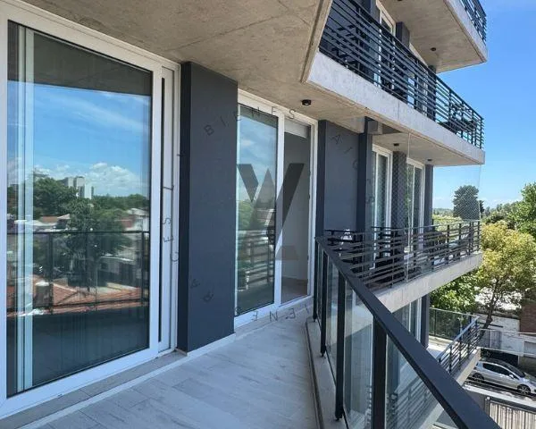 Moderno Departamento 2 Ambientes en Alquiler en Quilmes