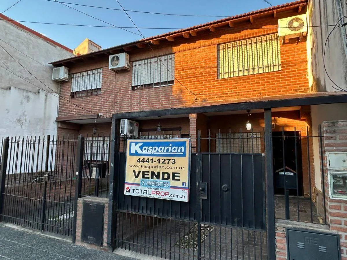 Dúplex 3 Amb Al Frente con E/auto en Morón Sur
