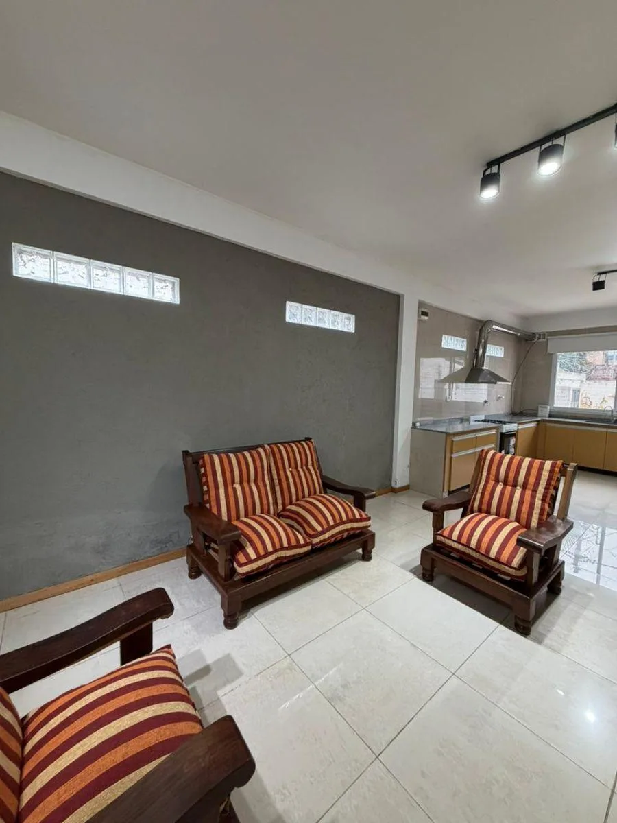 Amplio Departamento con Suit