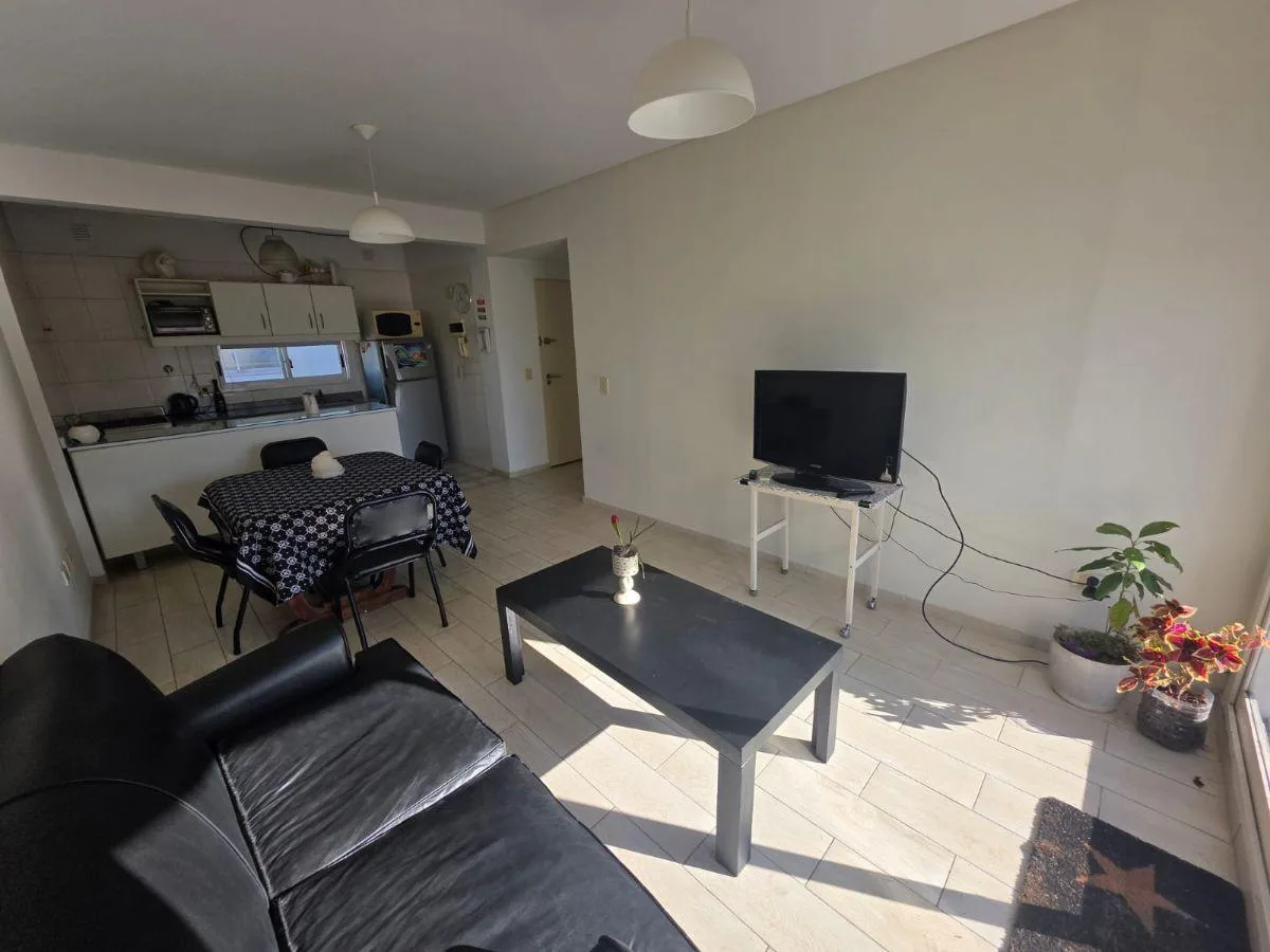 Condarco 1600 - Semipiso Moderno de 3 Ambientes Al Frente con Cochera
