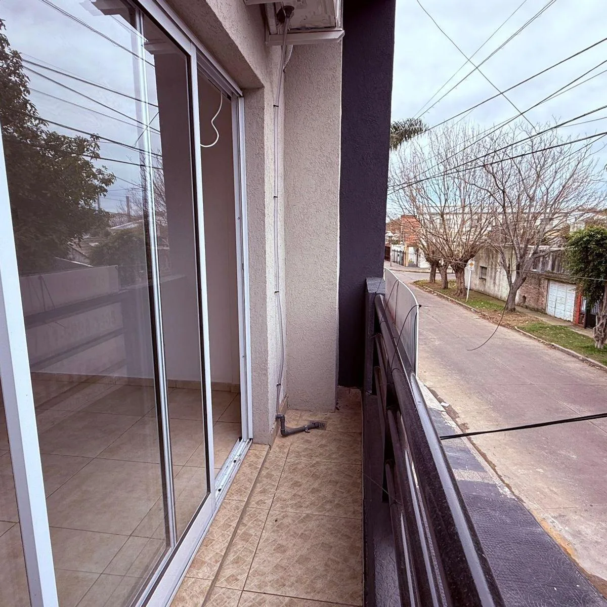 Studio with balcony and parking