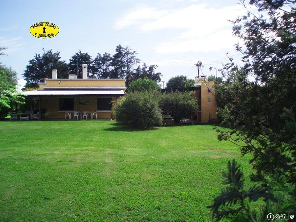 Country house with pool and quincho