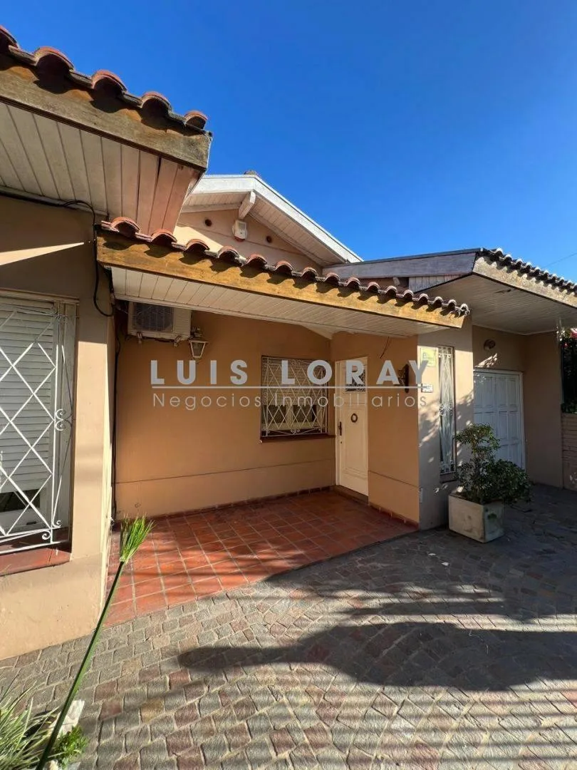 Sólido Chalet Ubicado a m de Av Espora - Burzaco