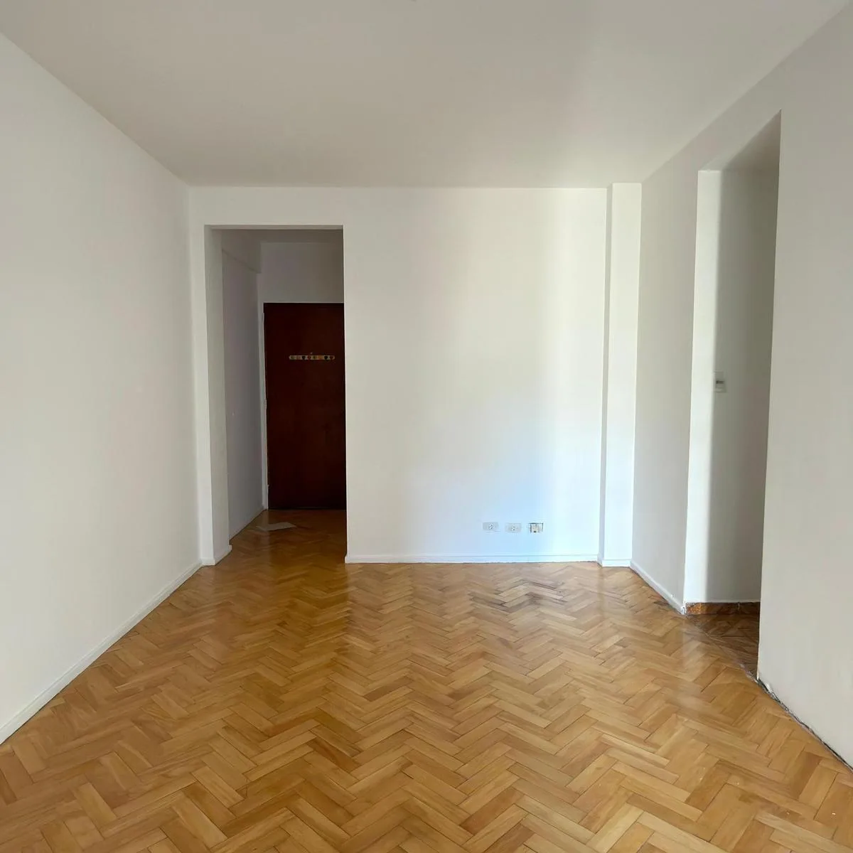 Imóvel: 2 quartos, Almagro
