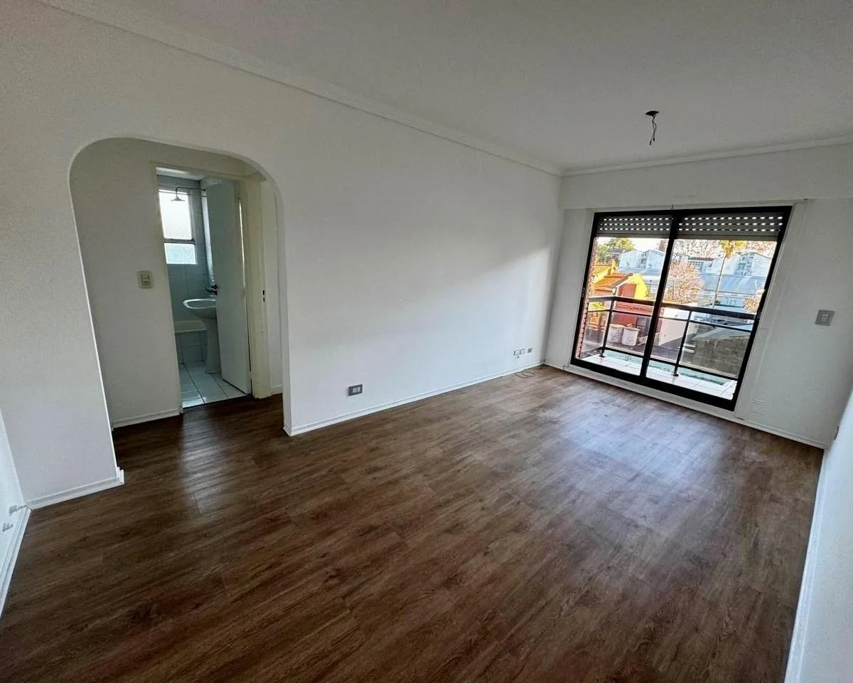 Depto 2 Amb en Alquiler con Balcón, Comedor Diario, Luminoso. Ubicado en Acassuso, San Isidro