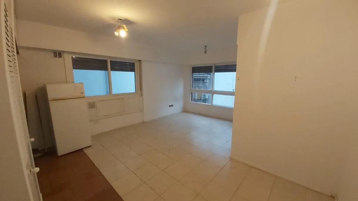 Студия 31 м², вид на улицу