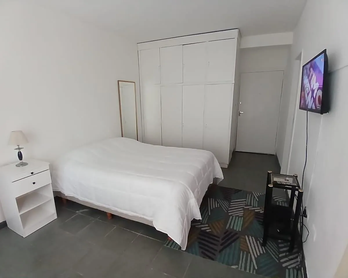 Furnished studio in Monserrat