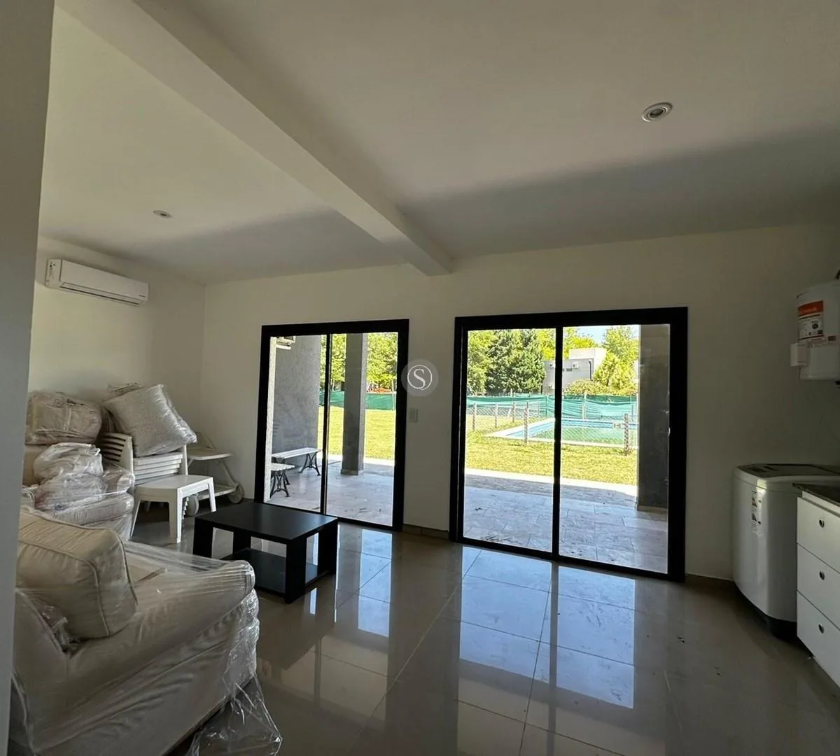 2 bedrooms, terrace with grill