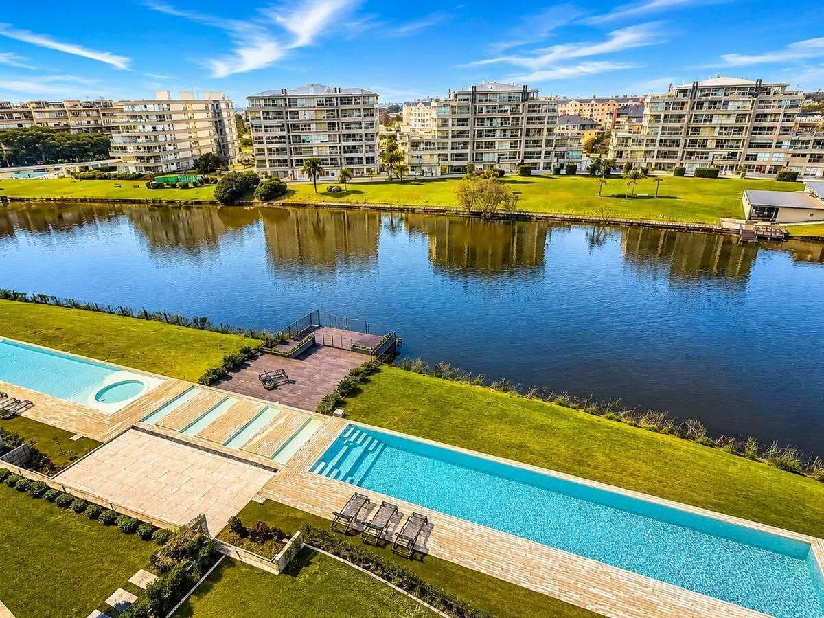 Departamento 2 Ambientes en Alquiler Anual con Vista Al Lago en Yoo 5 Nordelta