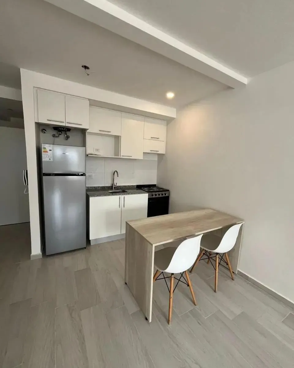 New studio apartment furnished