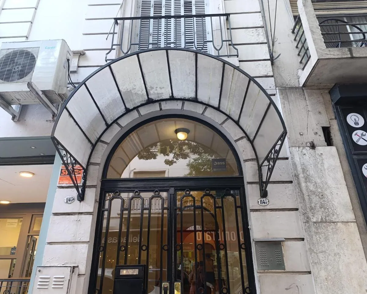 Recoleta studio with mezzanine