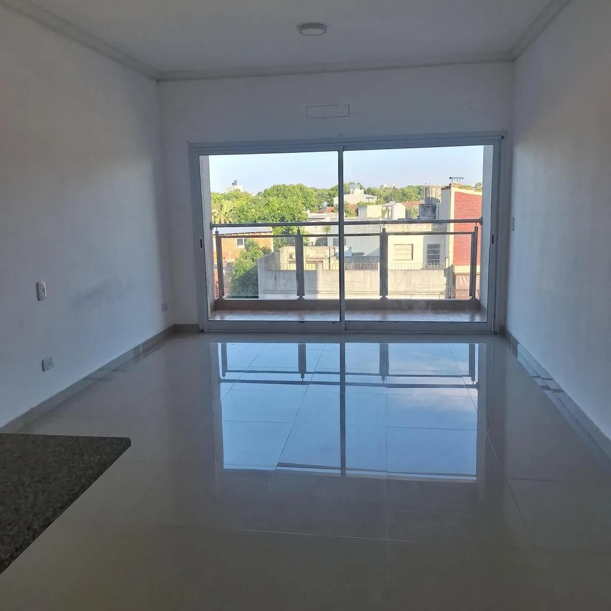 Alquila 1 Ambiente con Balcon