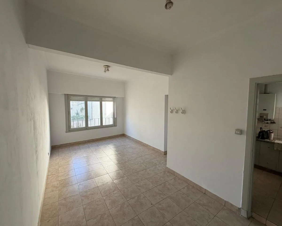 3 ambientes con parquet