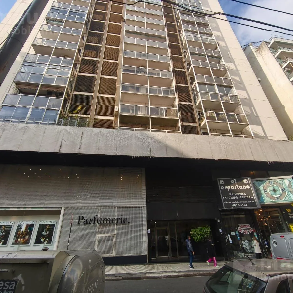 3 Ambientes en Alquiler Uso Exclusivo Para Oficina en Barrio Norte