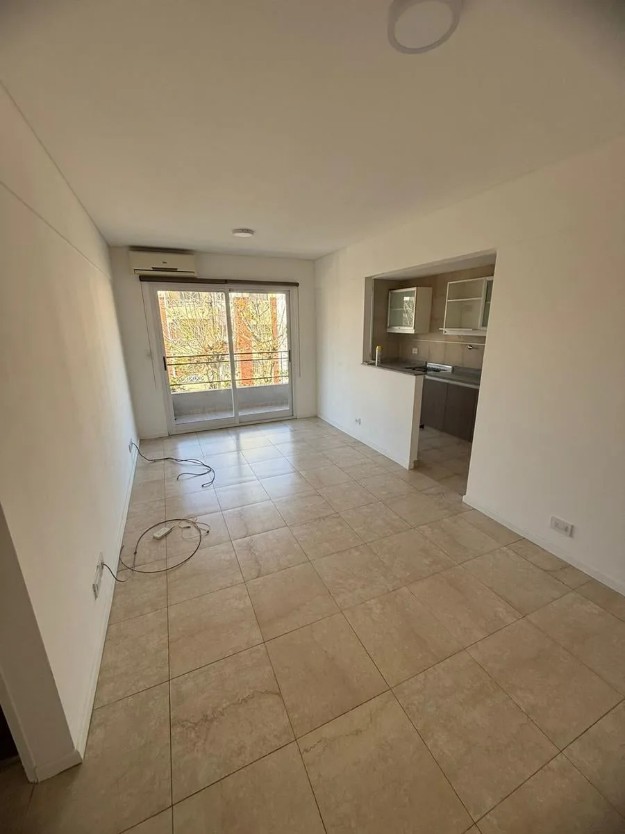 Departamento en Banfield Este