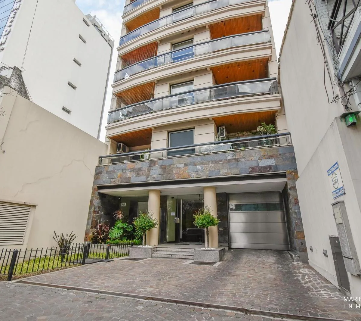 Departamento de Categoria de 2 Ambientes con Cochera, Sum y Seguridad