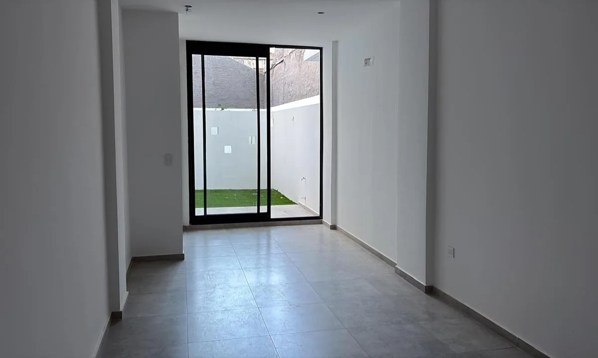 Alquiler Monoambiente con Jardin Propio, Piscina Parrilla