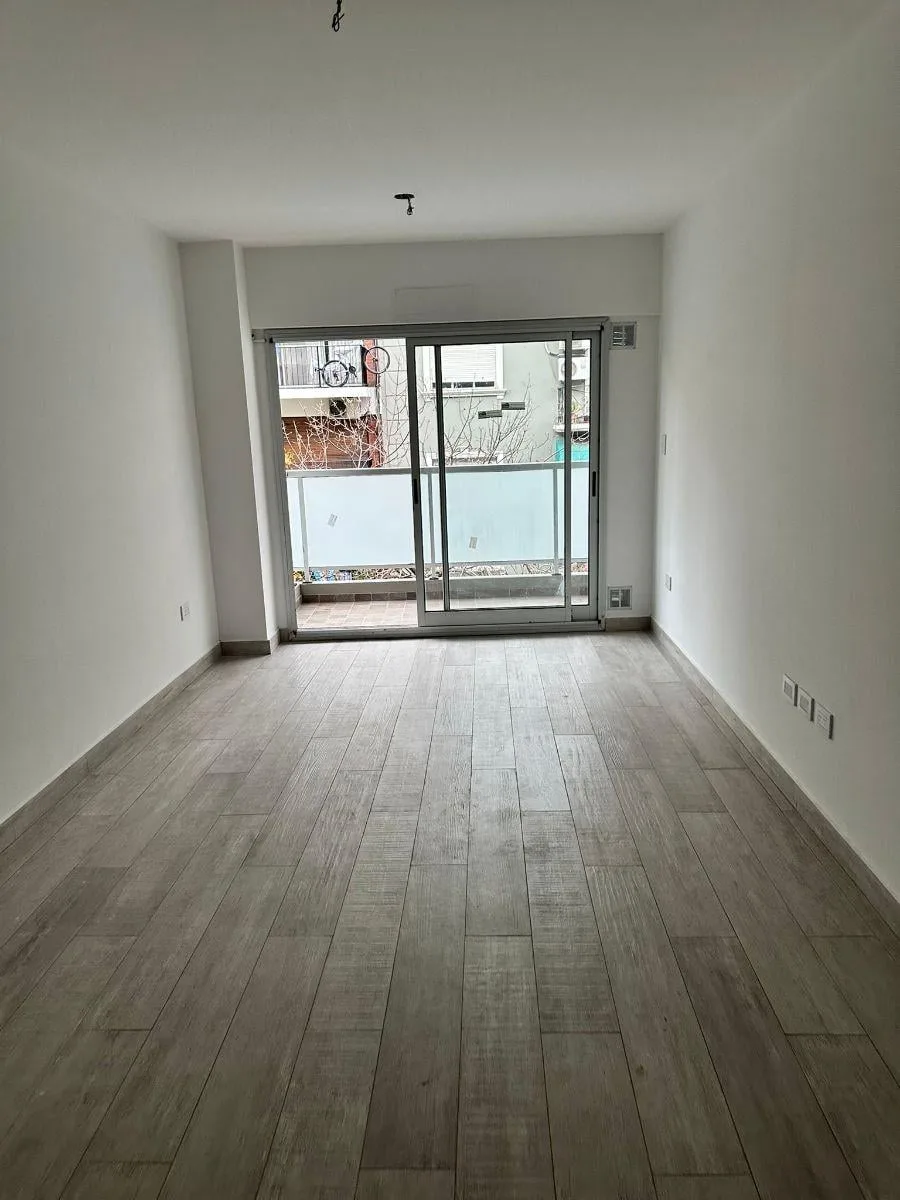 4th floor front-facing balcony