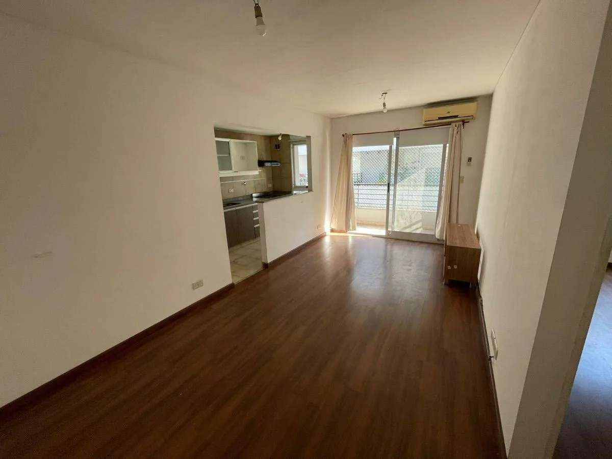 Departamento en Alquiler en Banfield