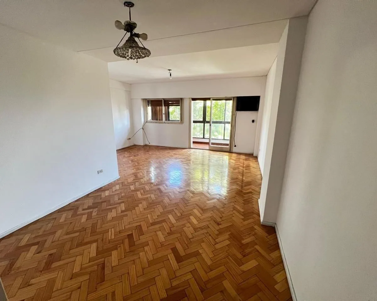 4-room apartment with balcony in Colegiales