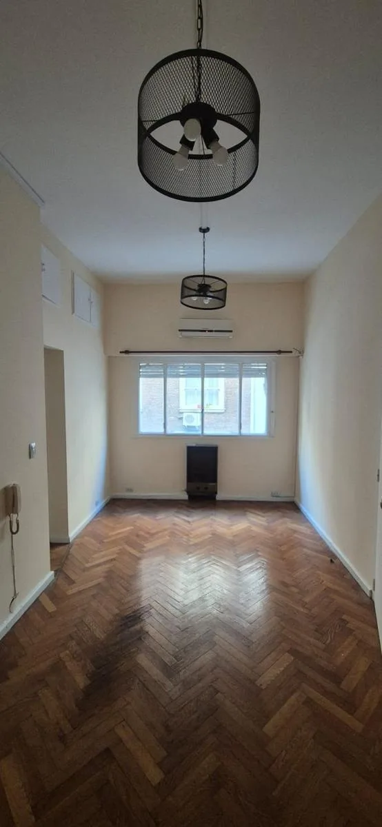 38 m² front-facing 2-room