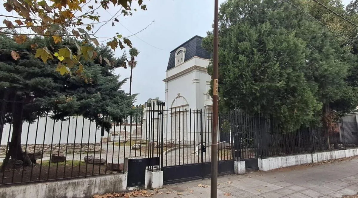 Casa 7 Ambientes o Mas. | Maipu Al 300