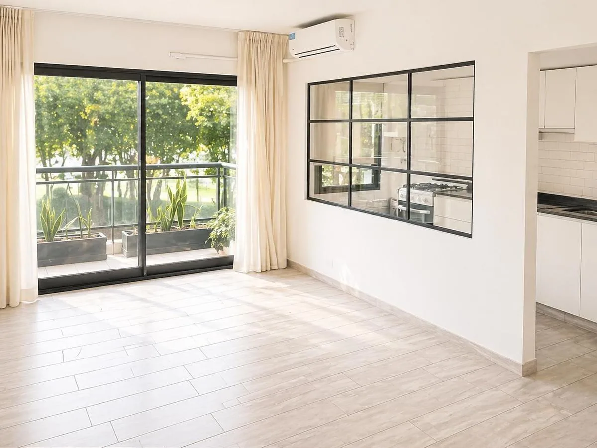 Riverside Tigre, balcony and amenities