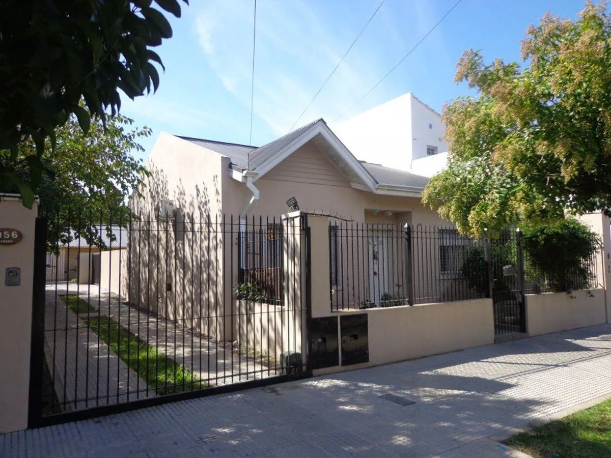 Casa 3 Ambientes en Excelente Zona Todos Los Servicios