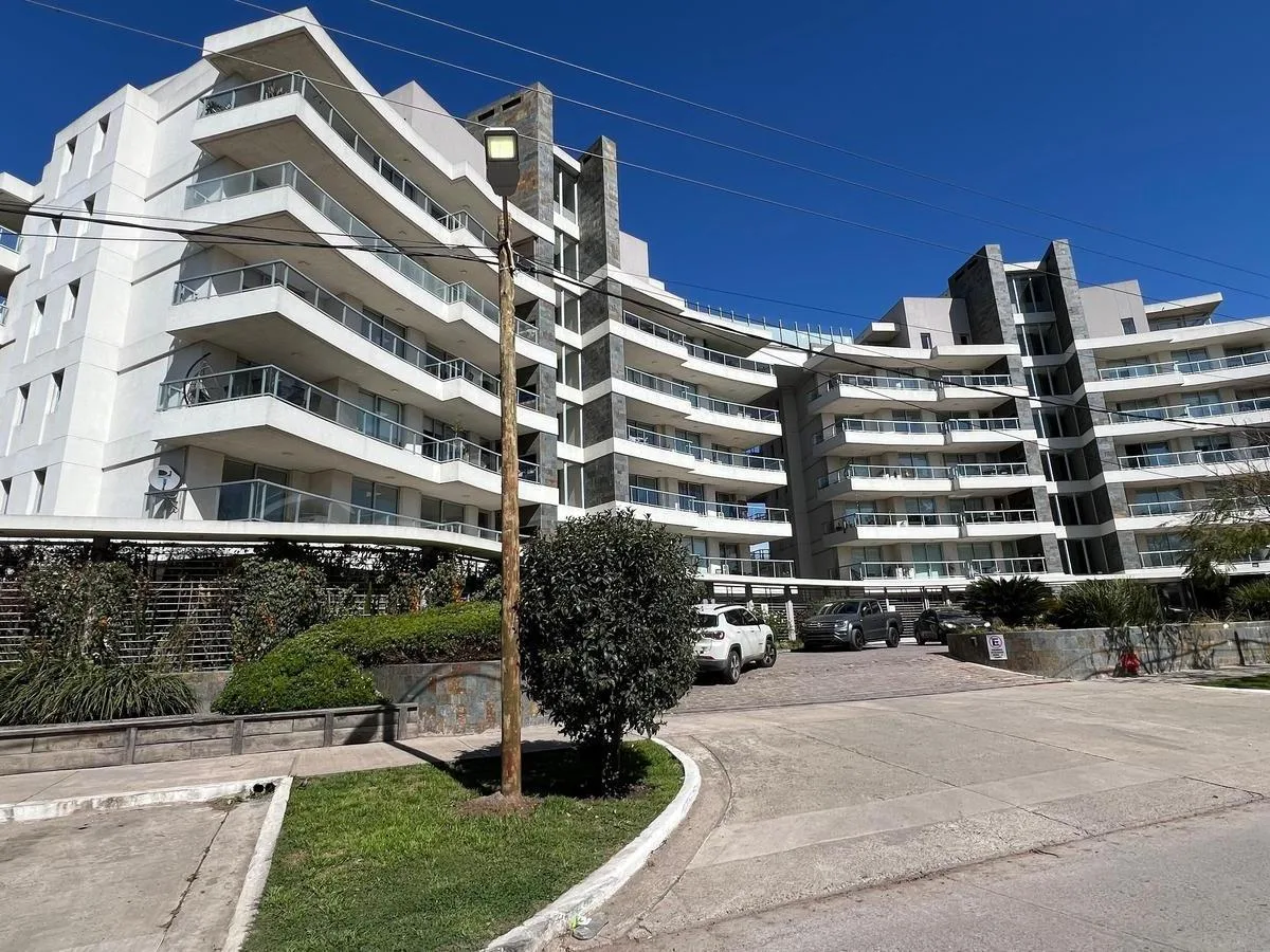 Departamento 2 Ambientes en Alquiler en Canning