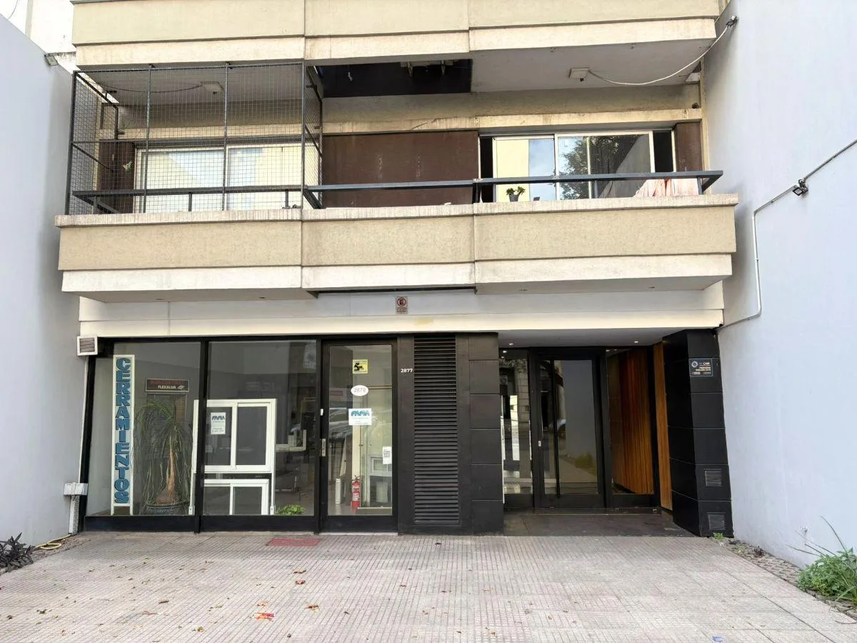 Studio with SE balcony