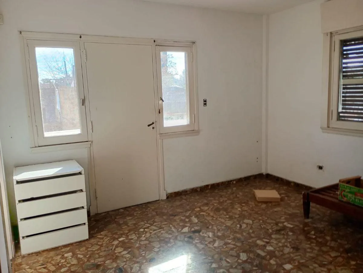 Amplio PH Interno 2 Ambientes con Gran Terraza Ituzaingo Sur 2 Personas
