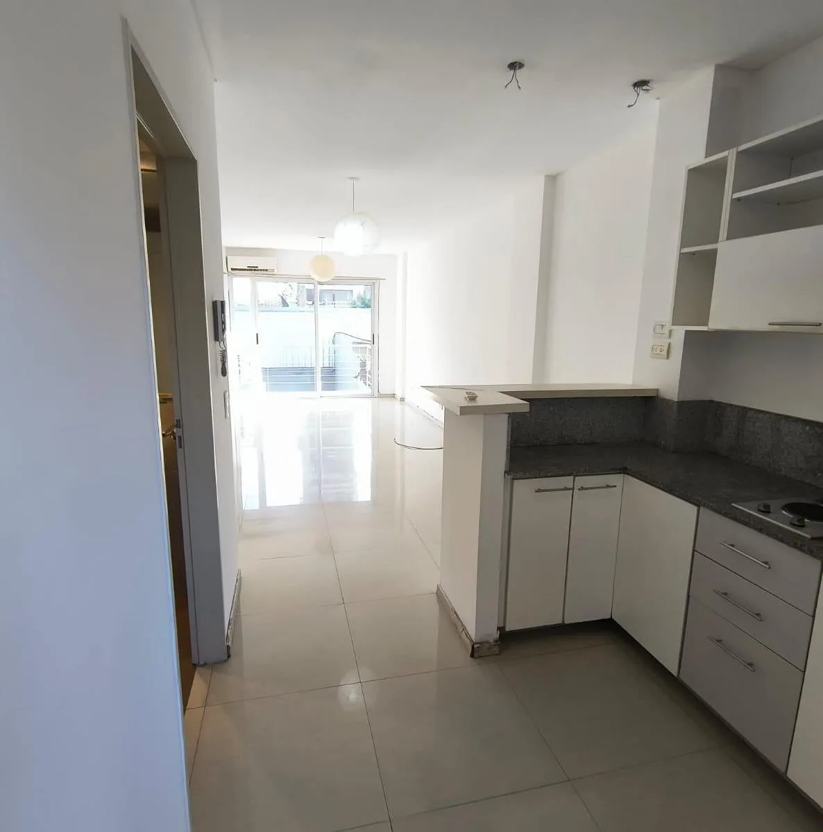 Studio with balcony and AC